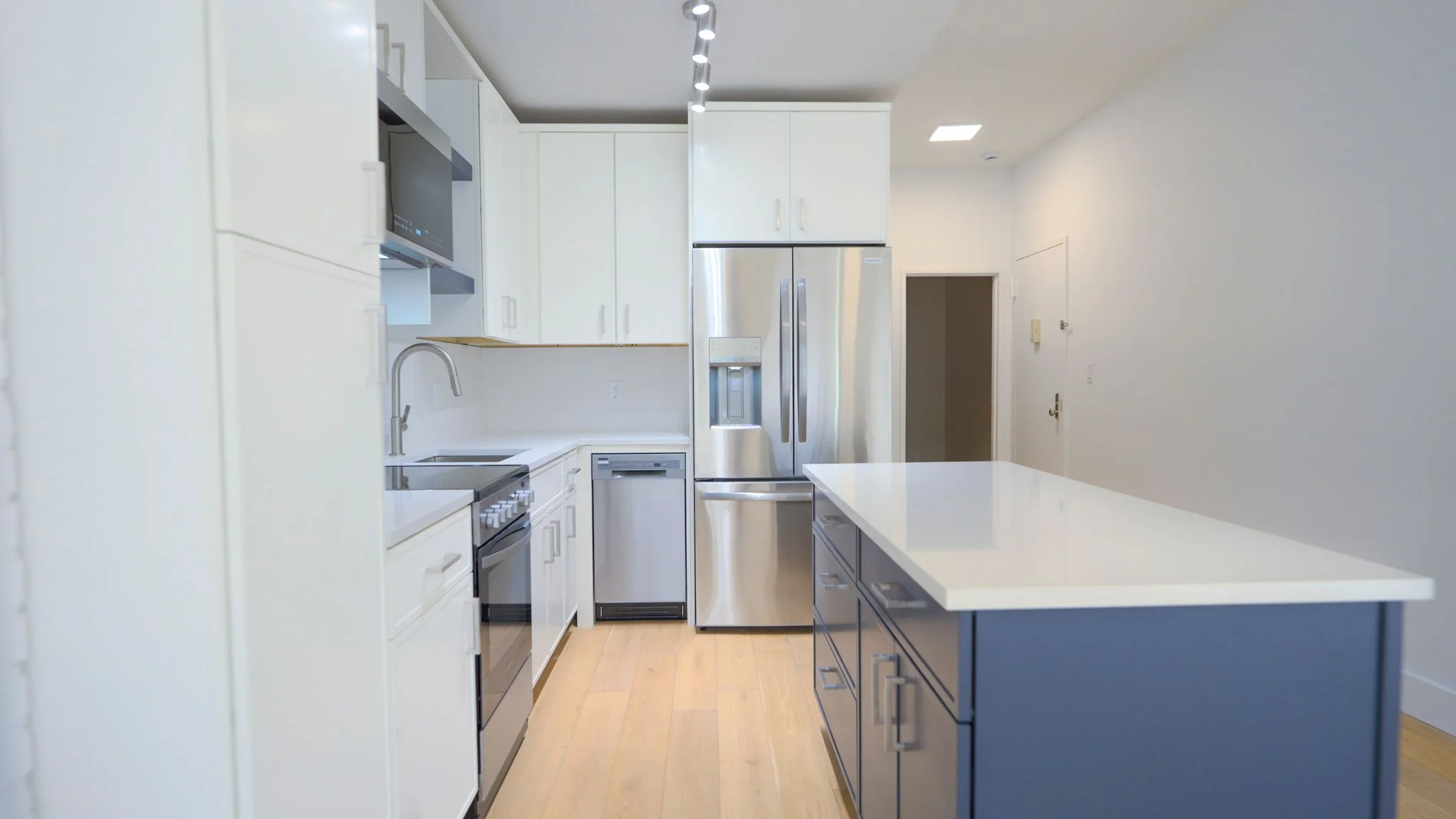 Located along Central Park West, this full-scale historic restoration and modernization project by DCON Renovations revitalized a late-1800s NYC building while preserving its timeless architectural charm | Historic Restoration – Full Design-Build | Central Park West, Manhattan, NY 10025 | DCON Renovations New York - Brooklyn | Remodeling - Architectural Design - Residential Contractor - Brownstoner Experts